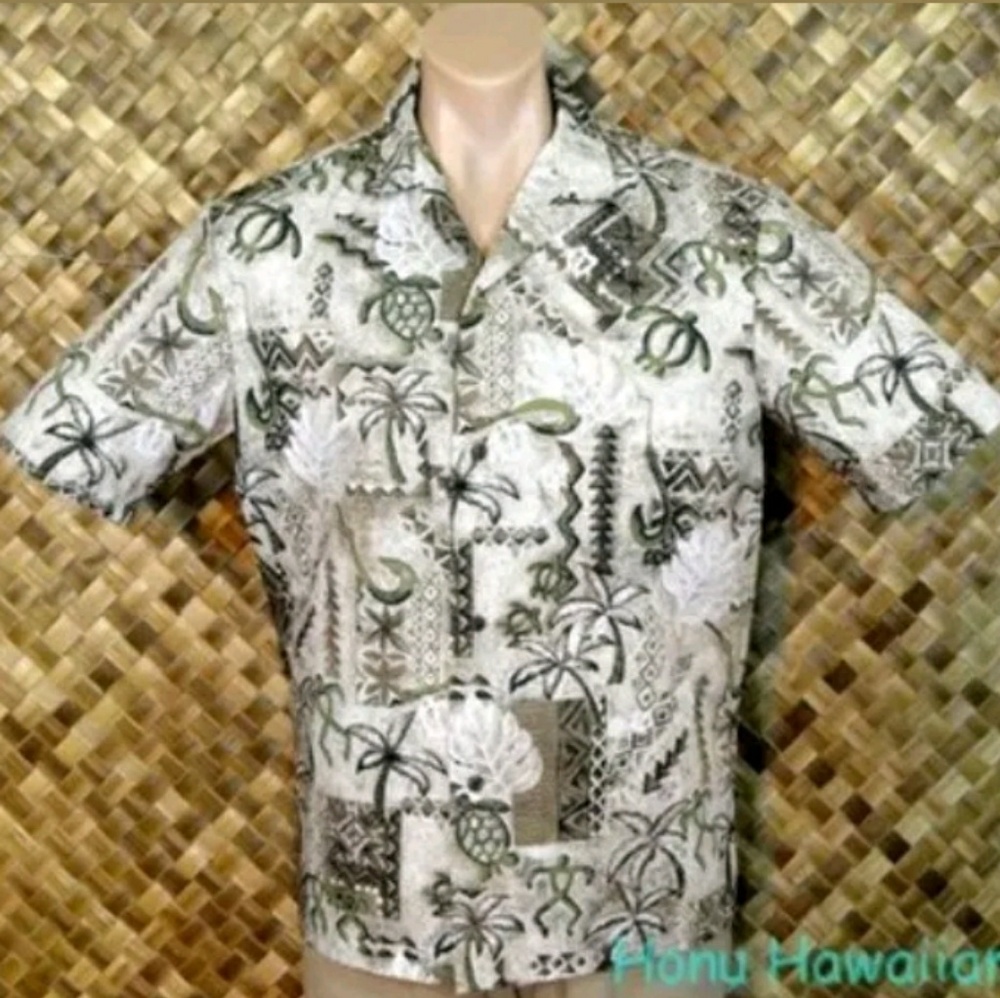 ROYAL CREATIONS mens HAWAIIAN Shirt. Medium
